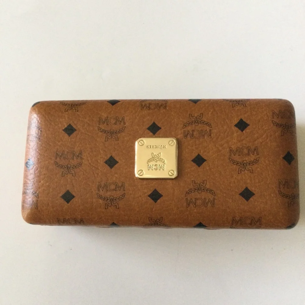 MCM LOGO SUNGLASSES CASE WITH CLEANING CLOTH
